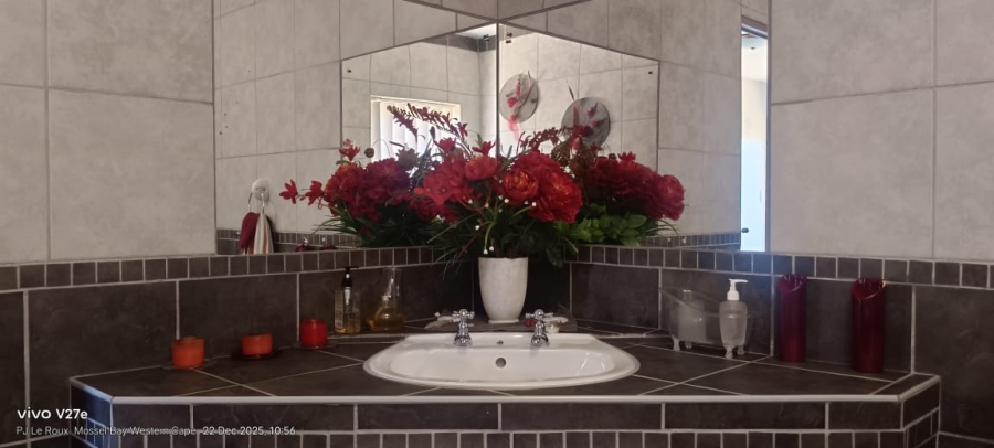 3 Bedroom Property for Sale in Hartenbos Heuwels Western Cape